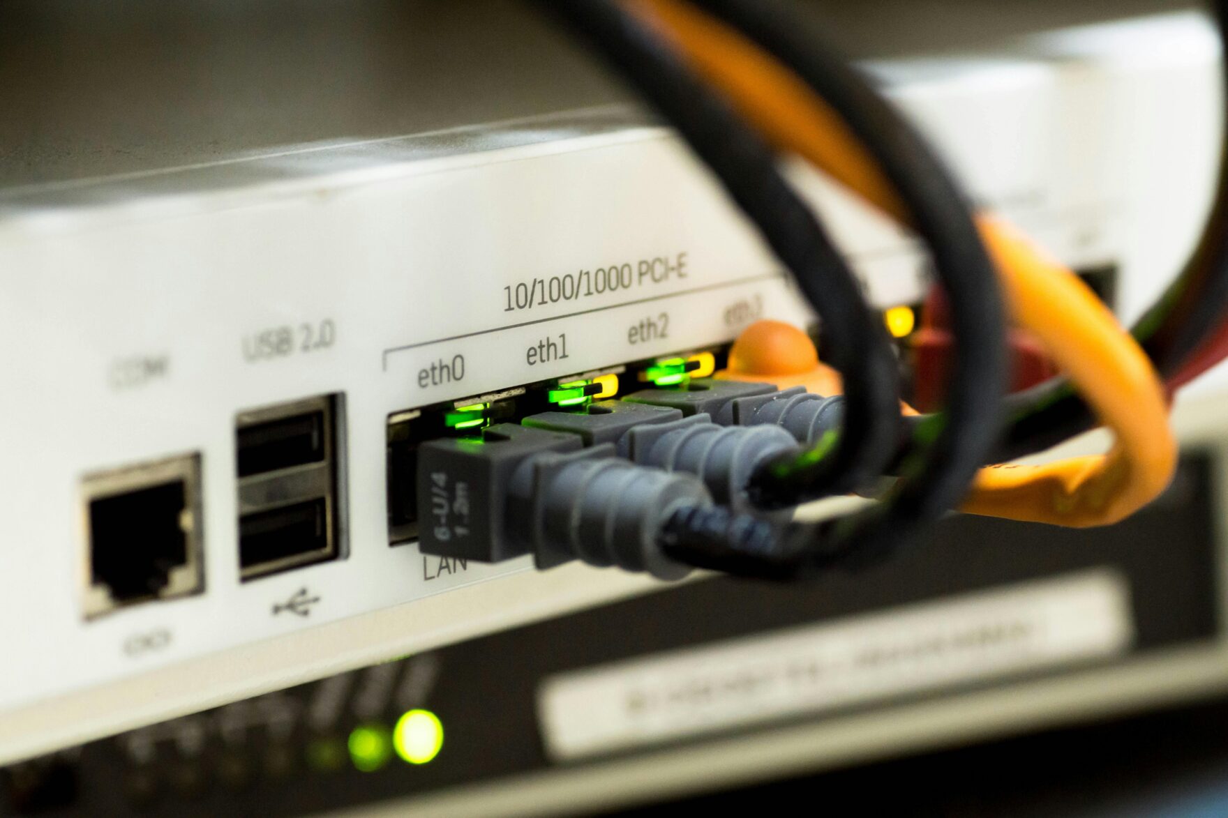 Podatność w routerze D-Link DWR-X1820 wykryta przez CERT - Paragraf