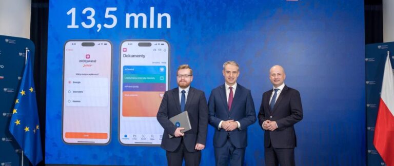 mObywatel zyskał nowe funkcje i 13,5 mln użytkowników - Paragraf